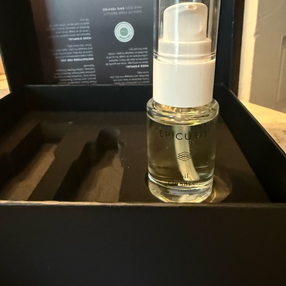 Hydrating Facial Oil - Clear